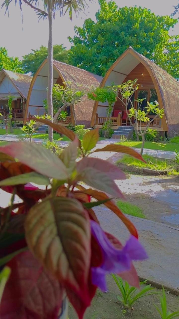 We'Be Cottages Gili Meno Exteriör bild