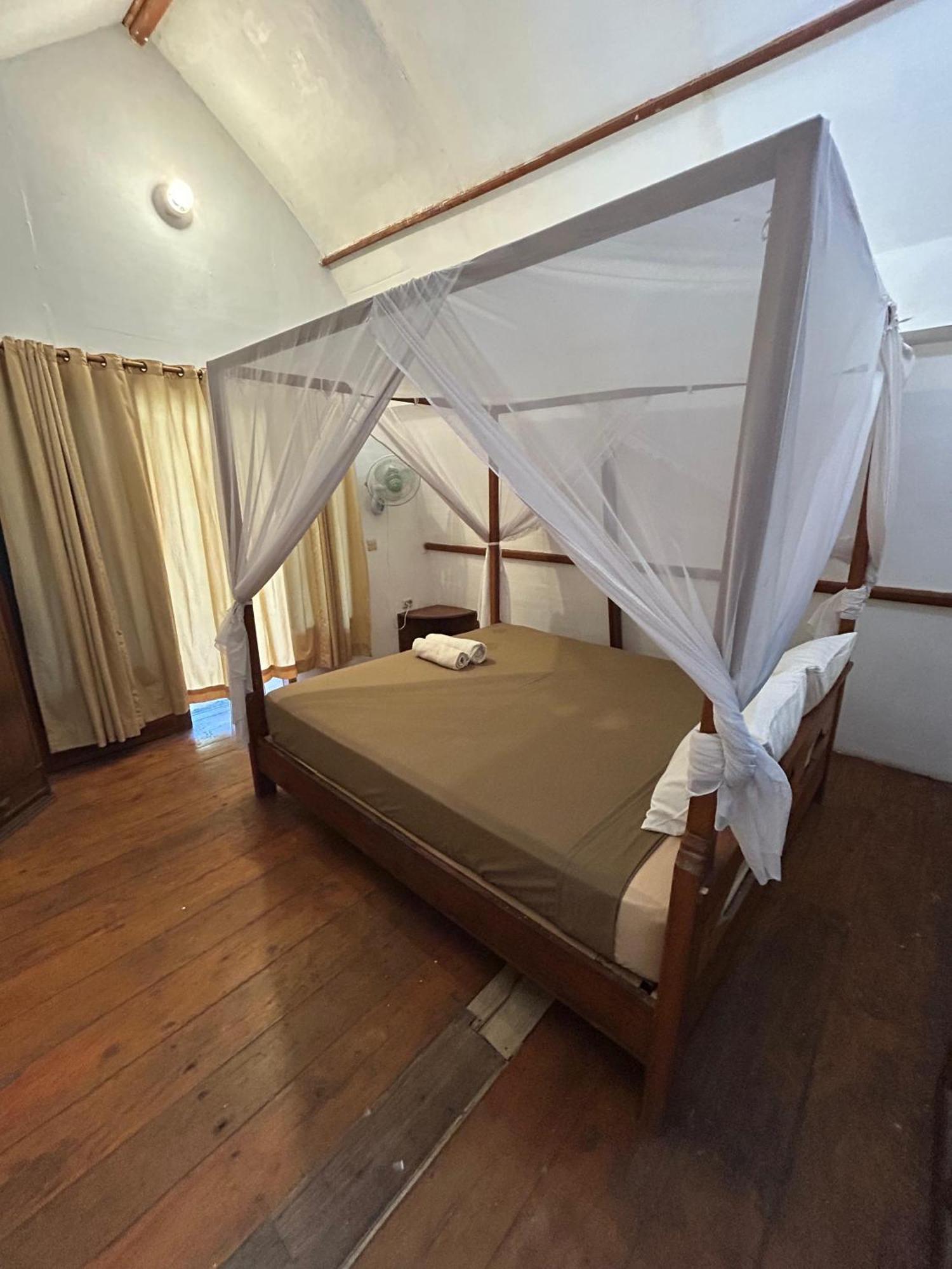 We'Be Cottages Gili Meno Exteriör bild